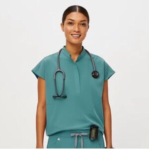 Figs Women's scrub top